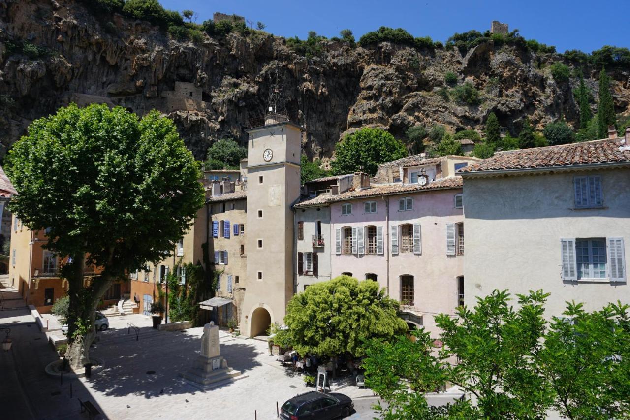 La Maison Des Artistes Διαμέρισμα Cotignac Εξωτερικό φωτογραφία